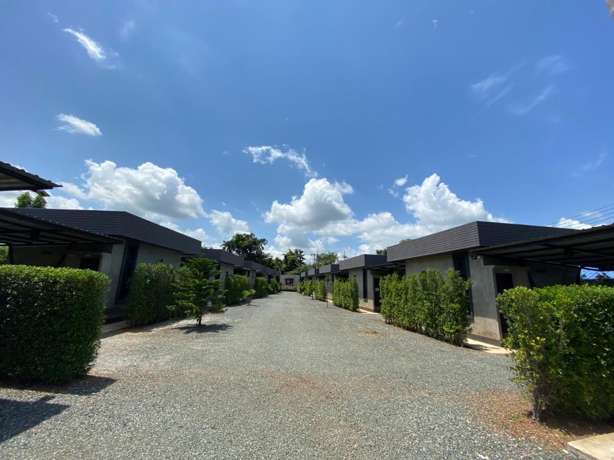 The Loft House Sakaeo Watthana Nakhon Exterior foto