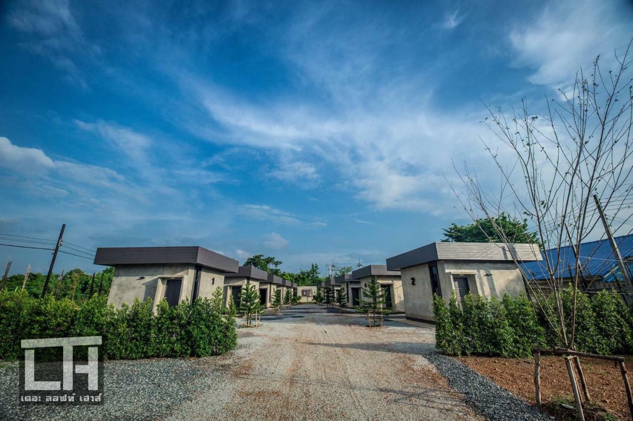 The Loft House Sakaeo Watthana Nakhon Exterior foto