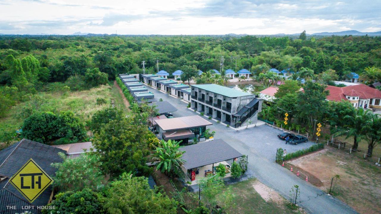 The Loft House Sakaeo Watthana Nakhon Exterior foto