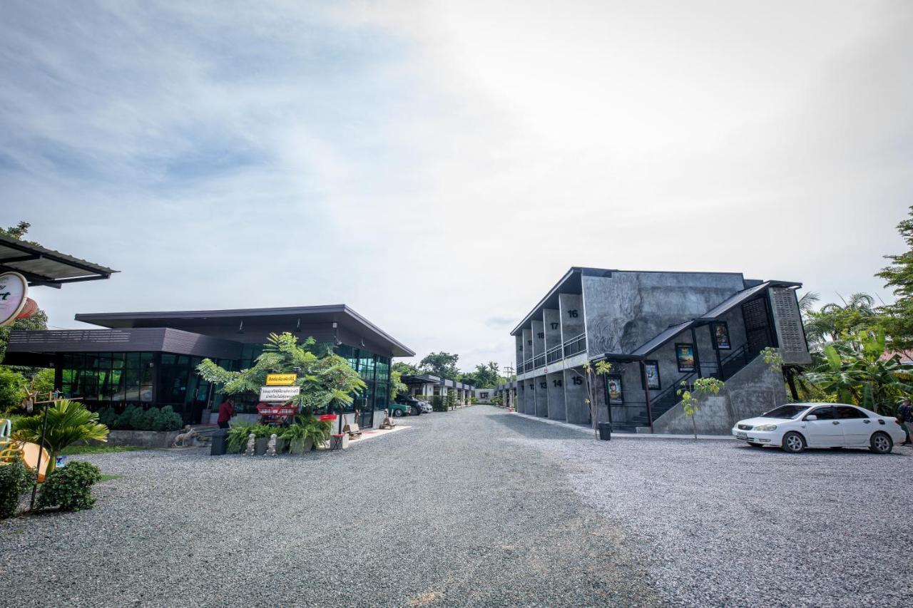 The Loft House Sakaeo Watthana Nakhon Exterior foto
